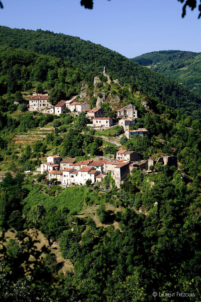 Le village d'Hautpoul sur les hauteurs de Mazamet